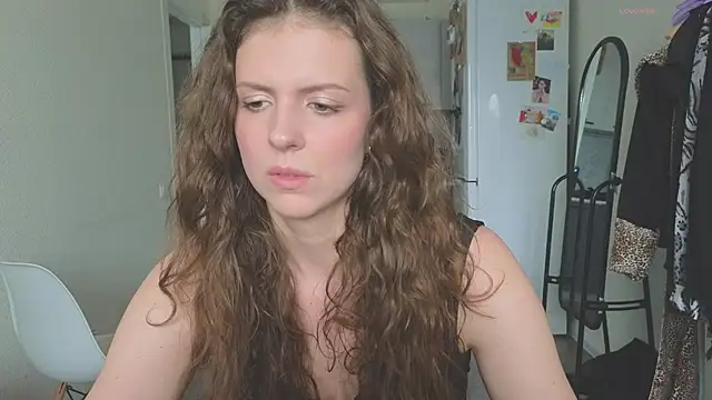 Snapshot of Sereta_Finn chatting on 06/08/26, 10:26 Sereta Finn online show from 06/08/26, 10:26