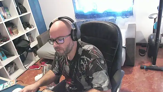 ravingr4d4 online show from 10/17/25, 08:17