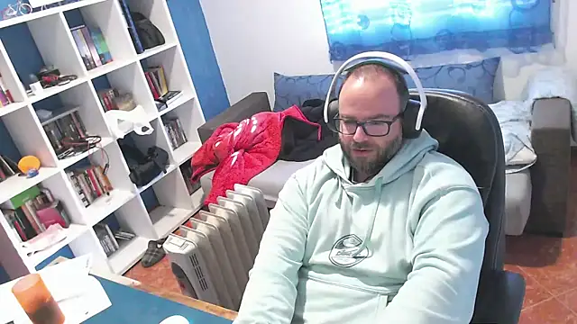 ravingr4d4 online show from 11/25/25, 02:06