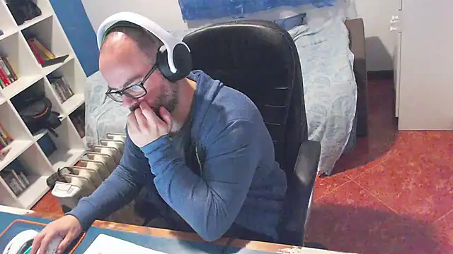 ravingr4d4 online show from 02/11/26, 10:20