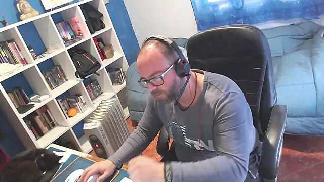 ravingr4d4 online show from 02/24/26, 12:03