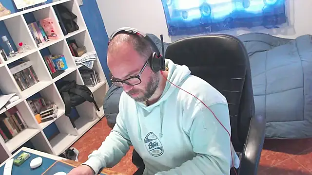 ravingr4d4 online show from 03/23/26, 10:30