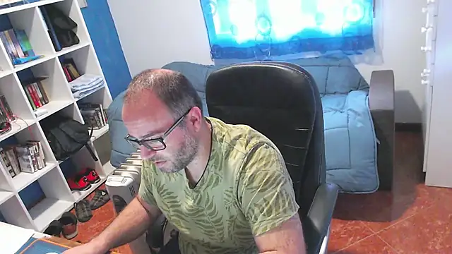 ravingr4d4 online show from 04/10/26, 08:08