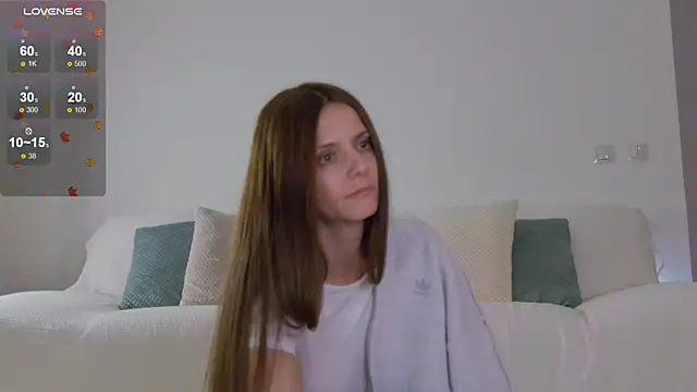 LilyRoselyn online show from 11/23/25, 10:53