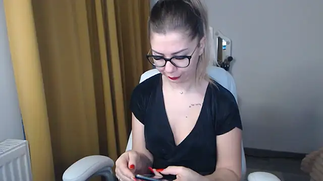 SugarErika online show from 01/14/25, 05:40