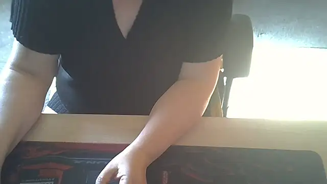 Silvia2277 online show from 10/20/25, 12:05