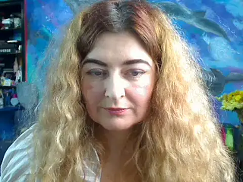 Snapshot of Helen1974 chatting on 12/02/24, 02:31 Helen1974 online show from 12/02/24, 02:31