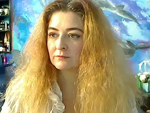 Snapshot of Helen1974 chatting on 12/11/24, 04:28 Helen1974 online show from 12/11/24, 04:28