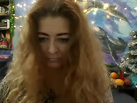 Snapshot of Helen1974 chatting on 12/24/24, 11:49 Helen1974 online show from 12/24/24, 11:49