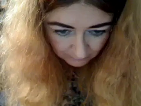 Snapshot of Helen1974 chatting on 12/24/24, 02:54 Helen1974 online show from 12/24/24, 02:54