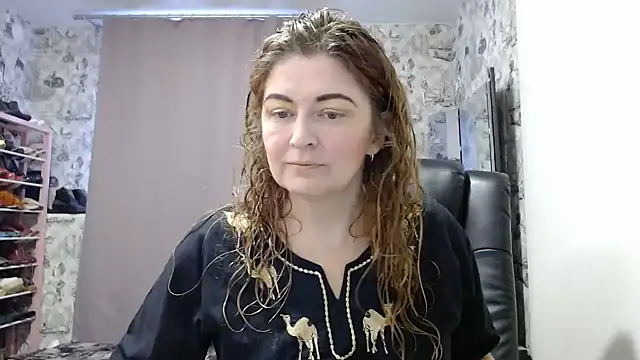 Snapshot of Helen1974 chatting on 01/26/25, 12:54 Helen1974 online show from 01/26/25, 12:54