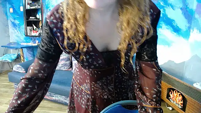 Snapshot of Helen1974 chatting on 11/20/25, 05:40 Helen1974 online show from 11/20/25, 05:40