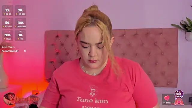 Snapshot of sophiarossee_ chatting on 09/11/25, 12:05 sophiarossee online show from 09/11/25, 12:05