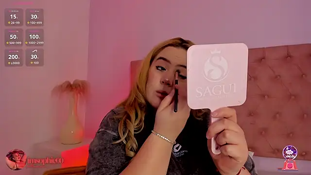 Snapshot of sophiarossee_ chatting on 09/30/25, 11:26 sophiarossee online show from 09/30/25, 11:26