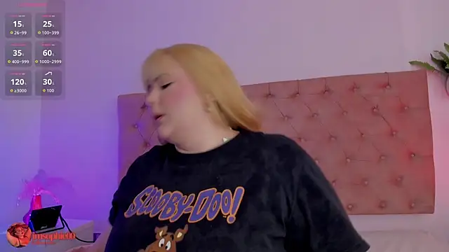 Snapshot of sophiarossee_ chatting on 02/16/26, 12:34 sophiarossee online show from 02/16/26, 12:34