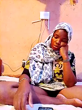 cute naimah online show from 11/09/25, 01:31