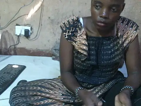 cute naimah online show from 03/25/26, 12:44