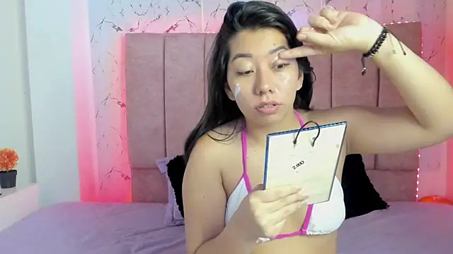 sexylaurita online show from 10/23/25, 01:32