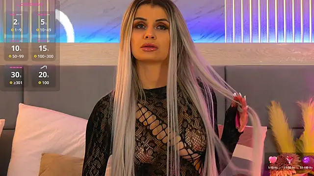 MiaCharm online show from 10/10/25, 09:47