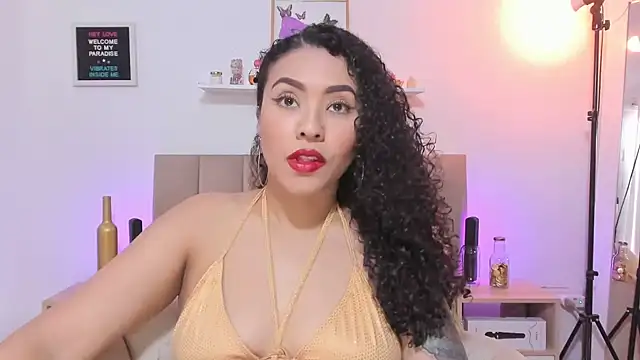 Zoe Gruber online show from 11/11/25, 07:36