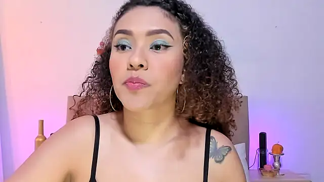 Zoe Gruber online show from 12/19/25, 12:28