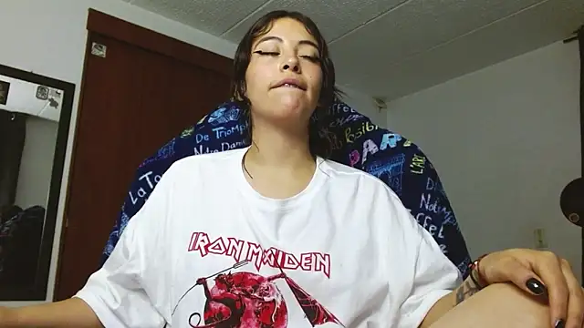 liisaxxx online show from 02/08/26, 04:49