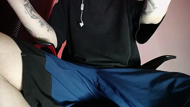 zacwatson  online show from 04/21/26, 02:51