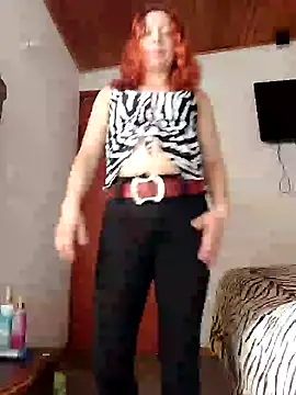 Snapshot of malusexy33 chatting on 01/01/25, 08:15 malusexy33 online show from 01/01/25, 08:15