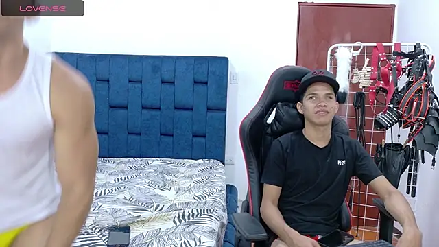 JoseRumbero26 online show from 10/04/25, 12:03