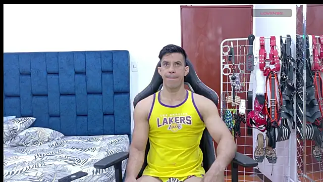 JoseRumbero26 online show from 04/15/26, 01:40