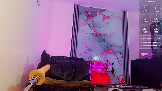  ChanellR  online show from 10/08/25, 07:33