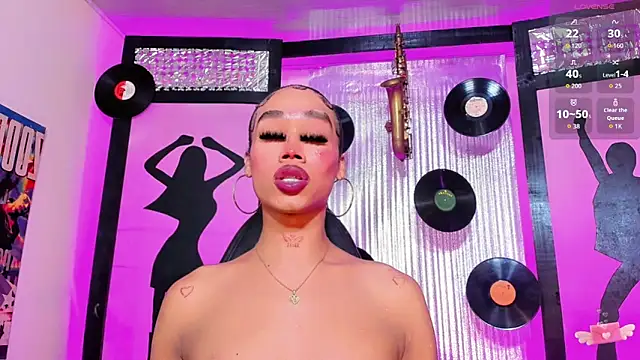  ChanellR  online show from 04/13/26, 11:48