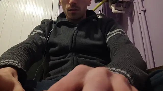  Hocthus  online show from 02/13/25, 04:28