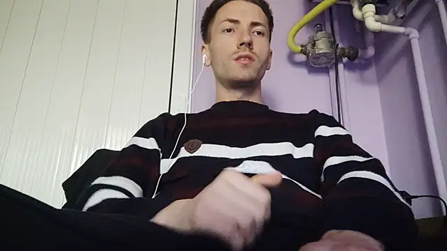  Hocthus  online show from 03/03/25, 04:03