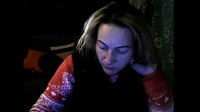 wLESLYMOSw online show from 01/19/26, 08:07