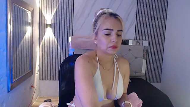 ashley  tylor online show from 06/28/26, 07:20