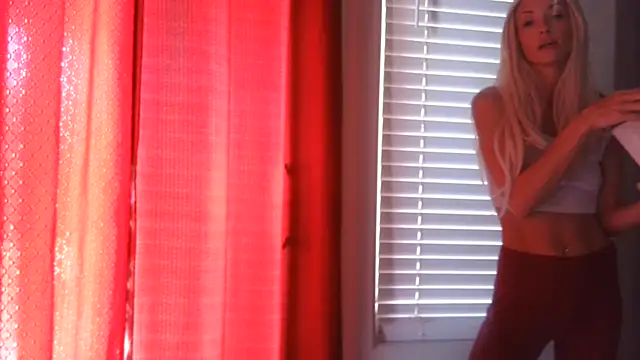 Snapshot of Wishgoddes chatting on 06/20/26, 05:49 Wishgoddes online show from 06/20/26, 05:49