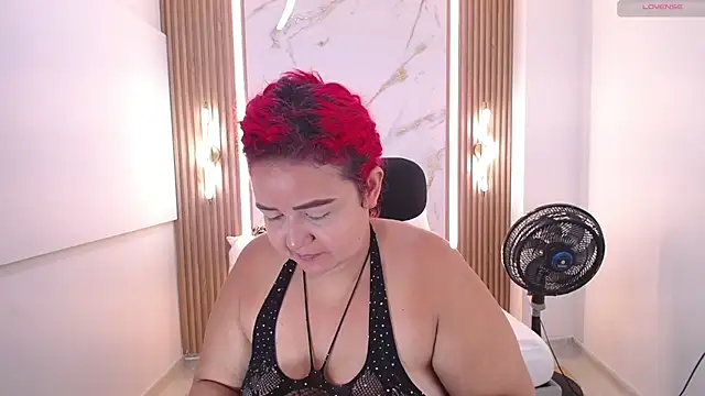 Snapshot of Mariana_Rojas chatting on 07/11/26, 06:27 Mariana Rojas online show from 07/11/26, 06:27