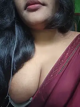 Snapshot of Kotha_-Moni chatting on 06/28/26, 01:11 Kotha -Moni online show from 06/28/26, 01:11