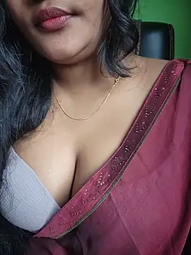 Snapshot of Kotha_-Moni chatting on 07/16/26, 03:34 Kotha -Moni online show from 07/16/26, 03:34