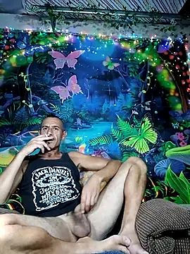 Snapshot of Bbboy42 chatting on 03/01/25, 08:45 Bbboy42 online show from 03/01/25, 08:45