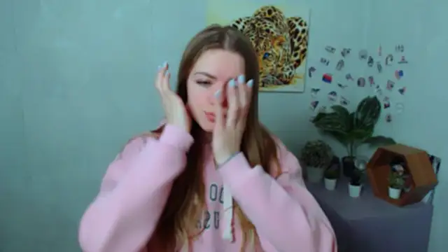 AliceFlirtt  online show from 02/10/26, 07:45