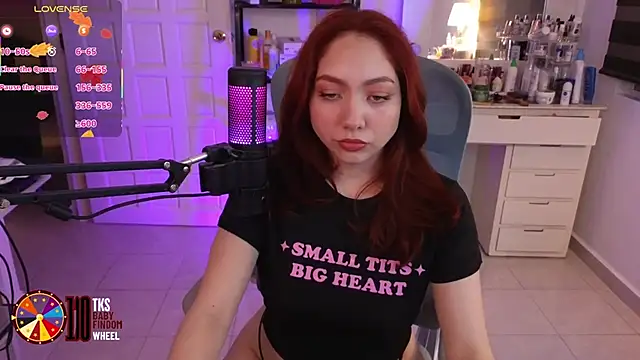 LilyVelvett online show from 11/11/25, 03:06