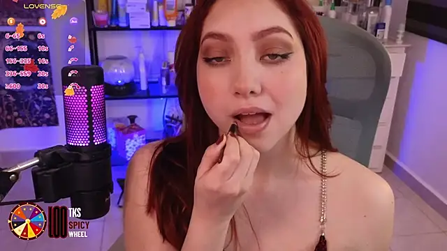 LilyVelvett online show from 11/22/25, 03:49