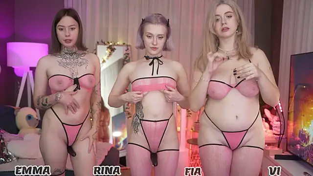 your favoritegirls online show from 09/15/25, 04:01