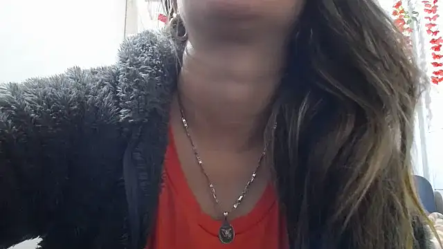 Luna girlhot  online show from 02/05/26, 04:44