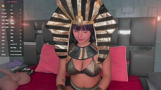 PittAndLunaa online show from 02/25/25, 01:17