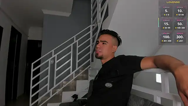 PittAndLunaa online show from 11/30/25, 12:42