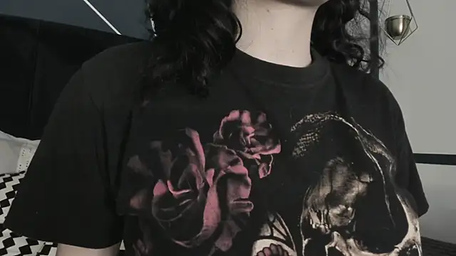 Adeelinee online show from 01/28/25, 07:42