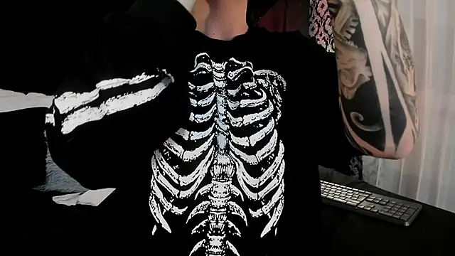 Adeelinee online show from 09/12/25, 08:09